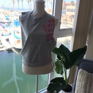 Athletic sleeveless shirt